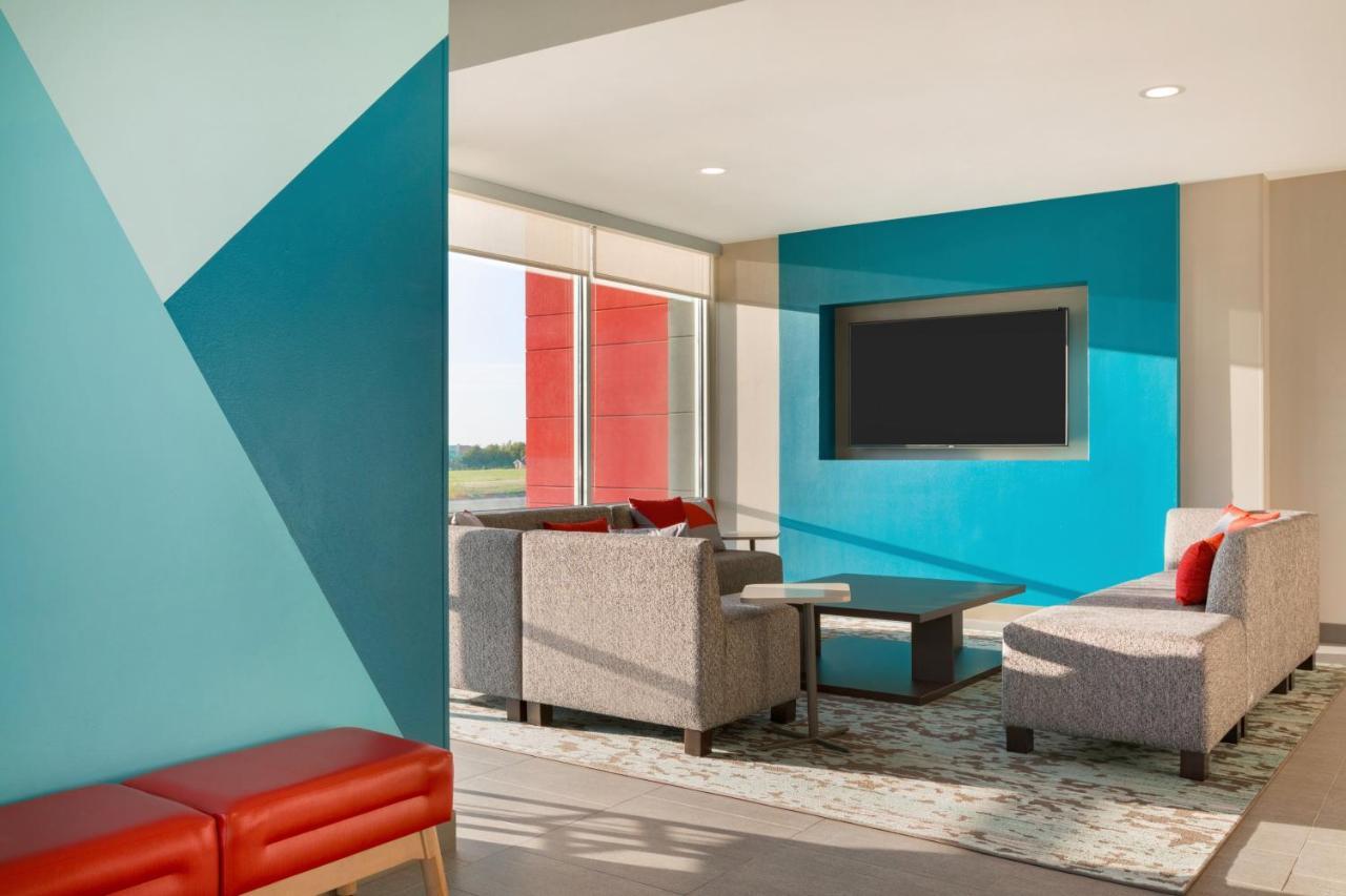 Avid Hotel Auburn - University Area By Ihg Bagian luar foto
